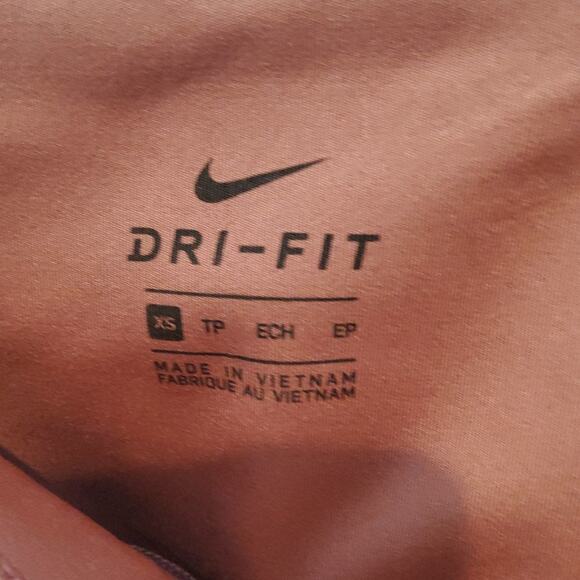 NWT Nike One Tight Fit  Mid Rise Dry Fit Technology Size XS - Picture 7 of 11